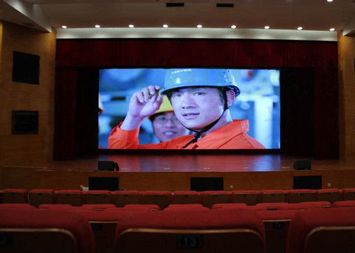 چین صرفه جویی در انرژی صرفه جویی در P4 HD LED دیواری داخلی دیواری کامل صفحه نمایش LED رنگی برای اتاق نشیمن کارخانه